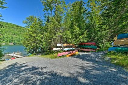 Thirteenth Lake Chalet with Deck Walk to Water! - image 11