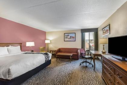 La Quinta Inn by Wyndham Binghamton - Johnson City - image 10