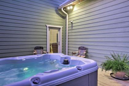 Rustic Johnson City Home with Hot Tub-2 Miles to Town - image 7