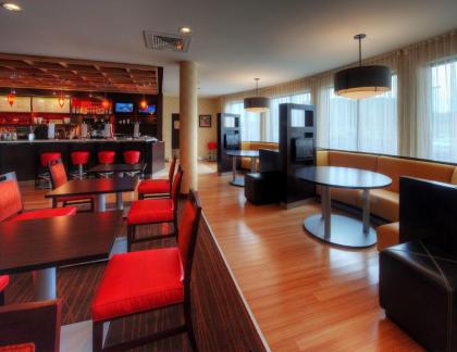 Courtyard by Marriott Johnson City - image 14