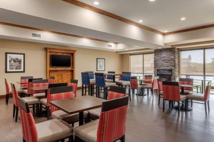 Comfort Suites Johnson City - image 15