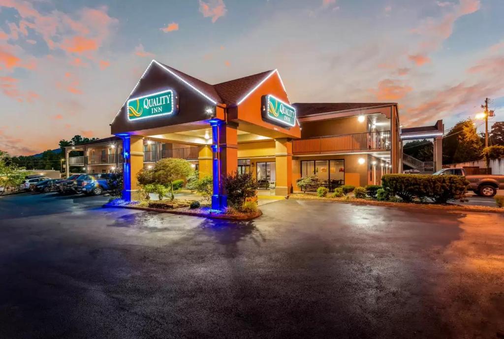 Quality Inn Johnson City - main image