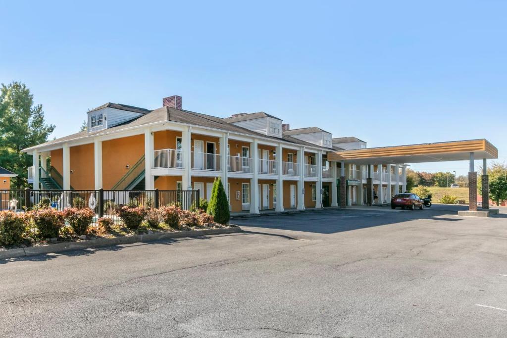 Quality Inn Johnson City - main image