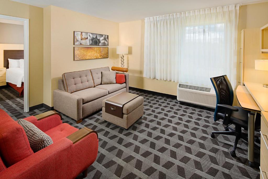 TownePlace Suites by Marriott Fayetteville N / Springdale - image 7