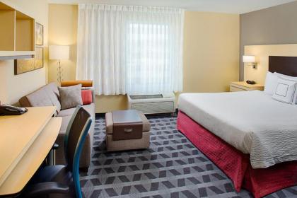 TownePlace Suites by Marriott Fayetteville N / Springdale - image 9