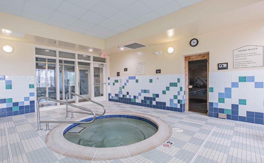 Hilton Garden Inn Des Moines/Urbandale - image 6