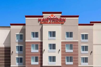 Hawthorn Suites by Wyndham Loveland - image 15