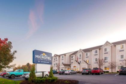 Microtel Inn & Suites by Wyndham Johnstown - image 7