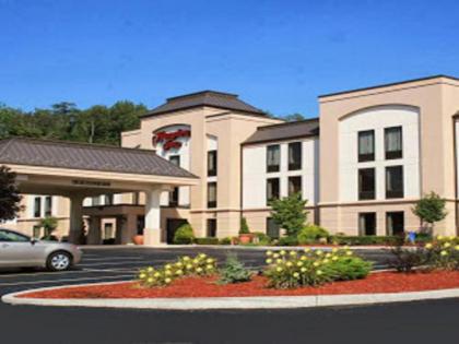 Hampton Inn Johnstown - image 14