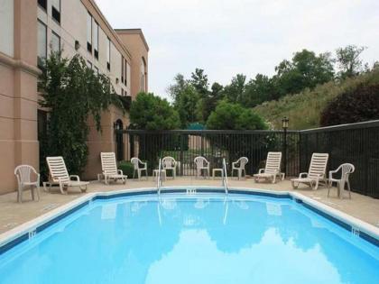 Hampton Inn Johnstown - image 15