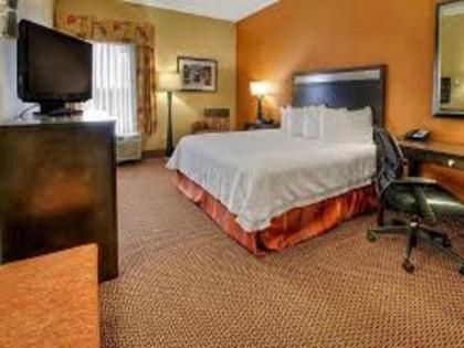 Hampton Inn Johnstown - image 4