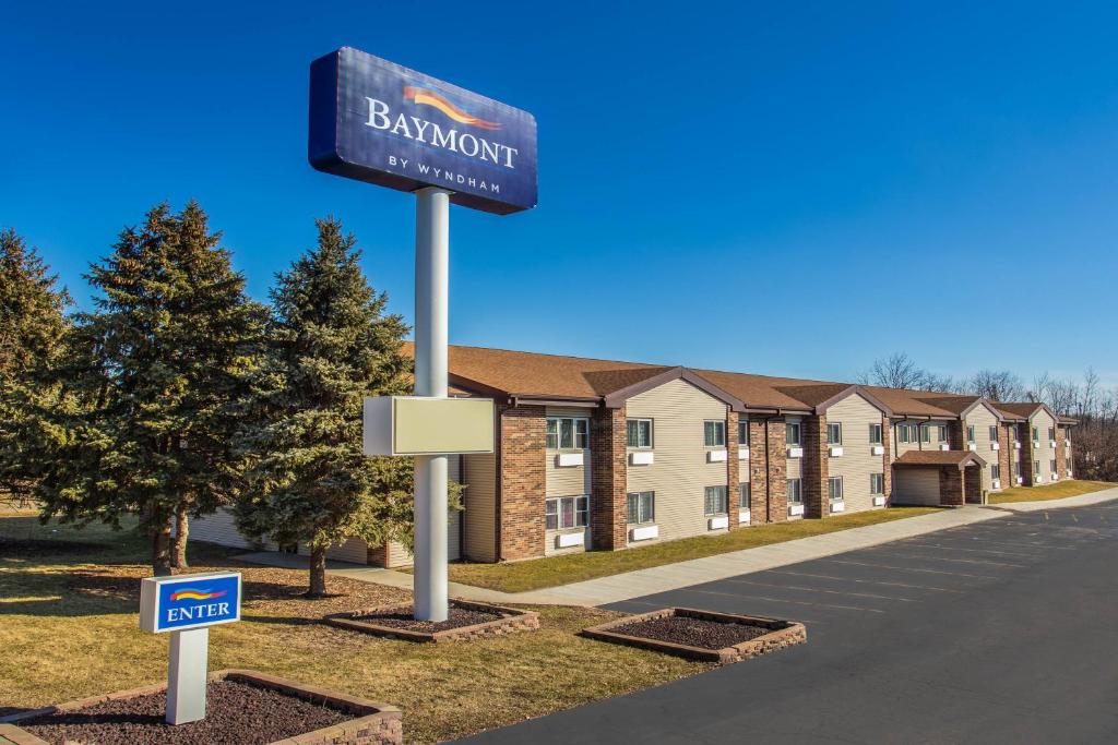 Baymont by Wyndham Joliet - main image