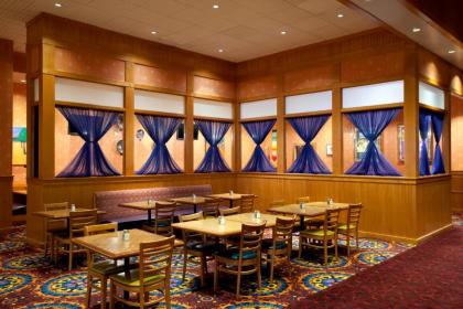 Harrah's Joliet Casino Hotel - image 13