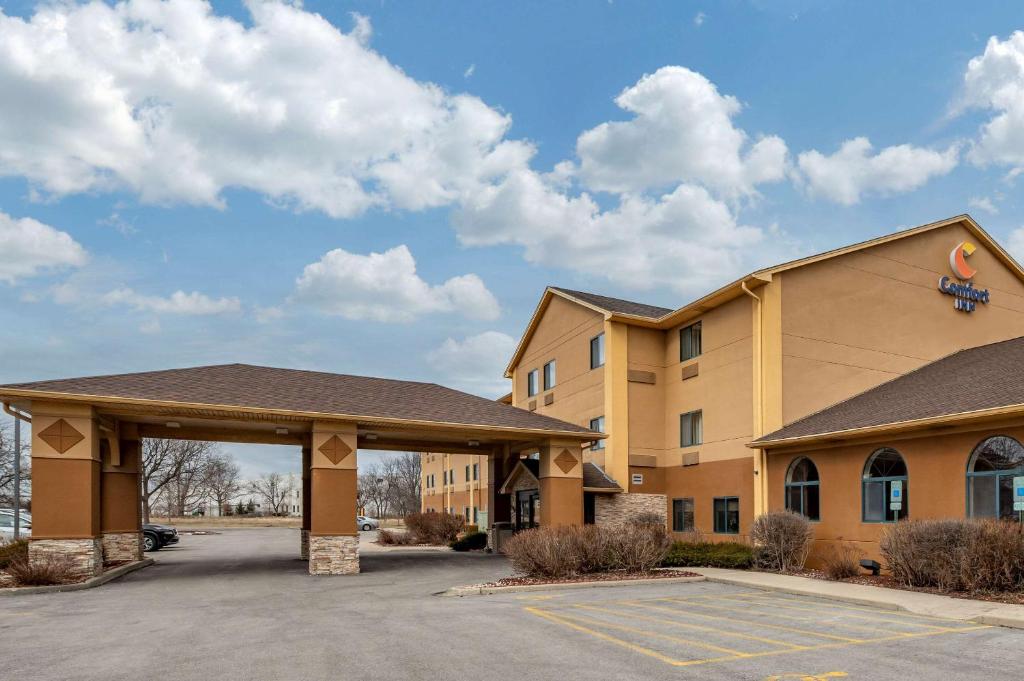 Comfort Inn Joliet West I-80 - main image