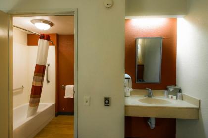 Red Roof Inn Chicago - Joliet - image 5