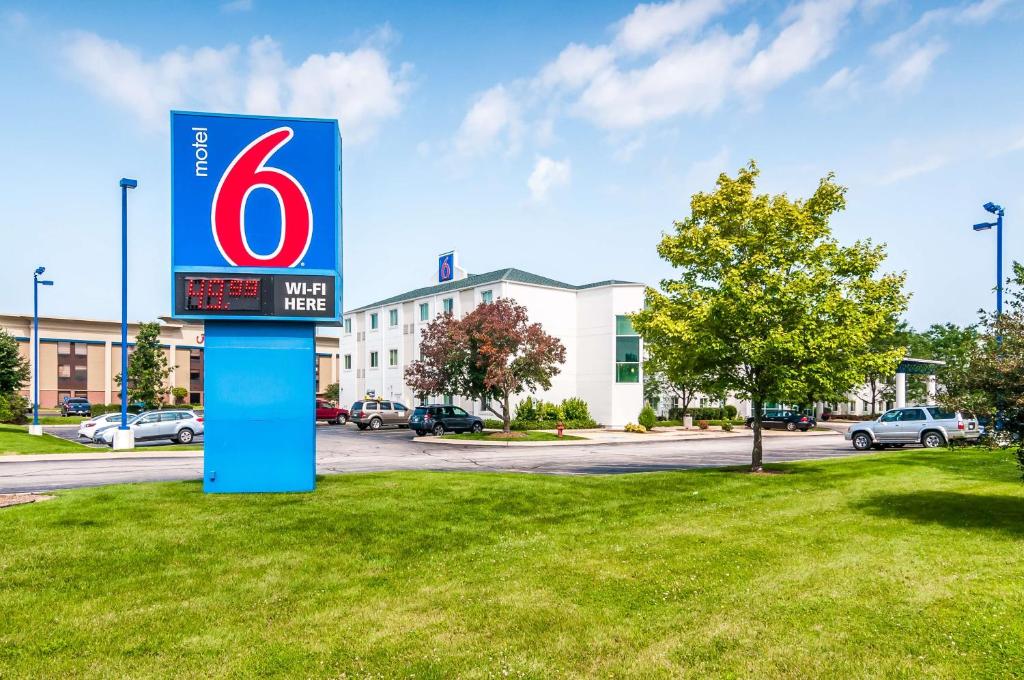 Motel 6-Joliet IL - Chicago - I-55 - main image