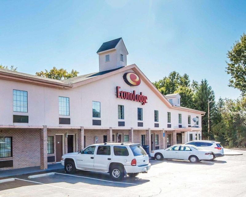 Econo Lodge - main image