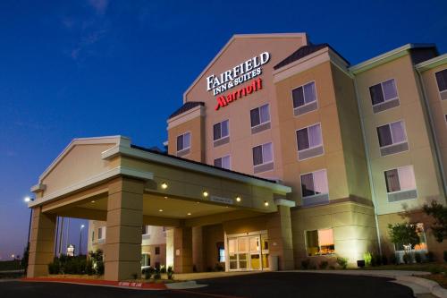 Fairfield Inn & Suites by Marriott Jonesboro - image 2