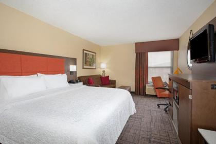 Hampton Inn Jonesboro - image 14