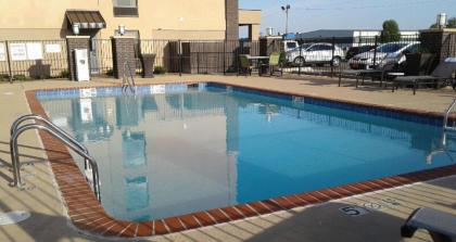 Best Western Plus Jonesboro Inn & Suites - image 3