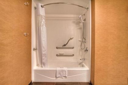 Hampton Inn Jonesville/Elkin - image 7