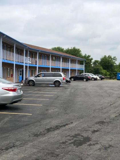 Americas Best Value Inn Jonesville - image 3