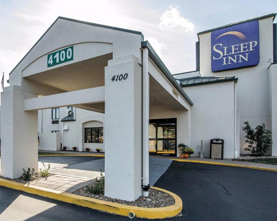 Sleep Inn South Joplin - main image