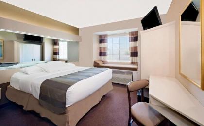 Microtel Inn & Suites by Wyndham Joplin - image 11