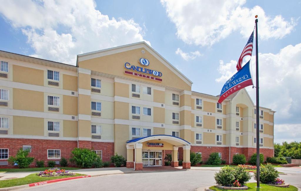 Candlewood Suites Joplin an IHG Hotel - main image