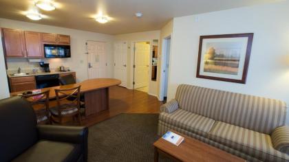 Candlewood Suites Joplin an IHG Hotel - image 6