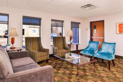 Quality Inn Joplin - image 3