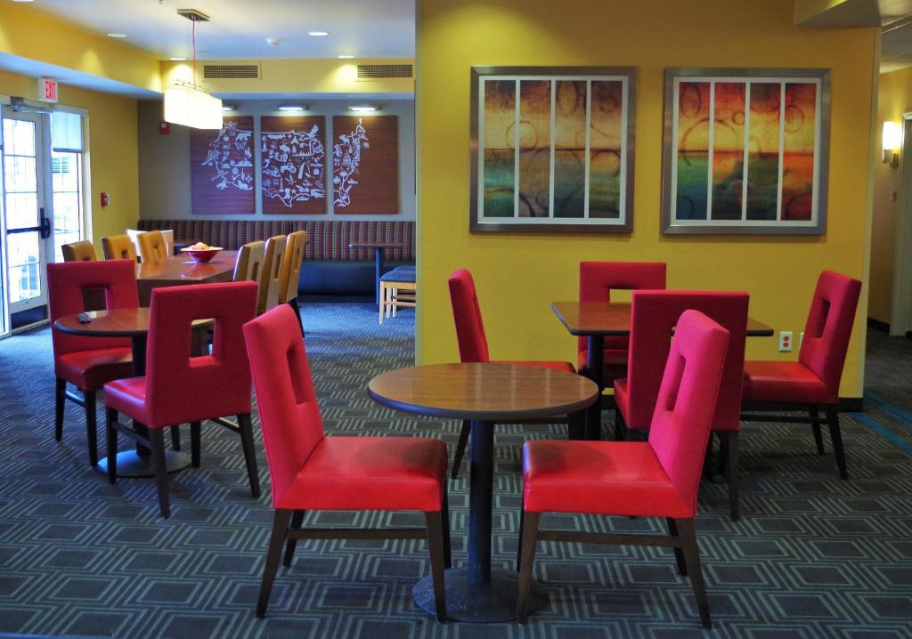 TownePlace Suites Joplin - image 7