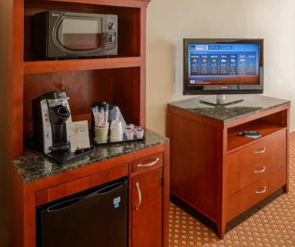 Hilton Garden Inn Joplin - image 4