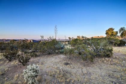 Joshua Tree House - 5 Miles to National Park! - image 13