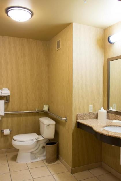 Hampton Inn Junction City - image 12