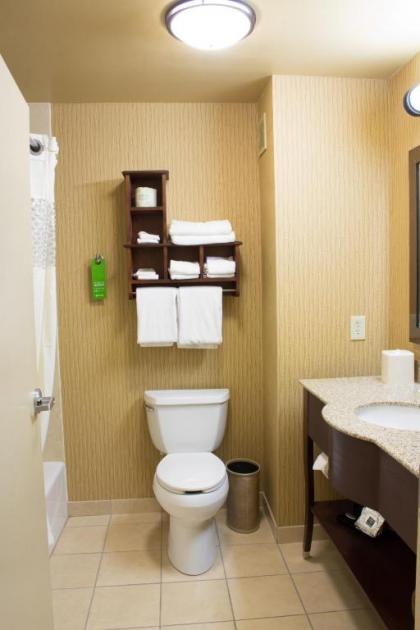 Hampton Inn Junction City - image 13