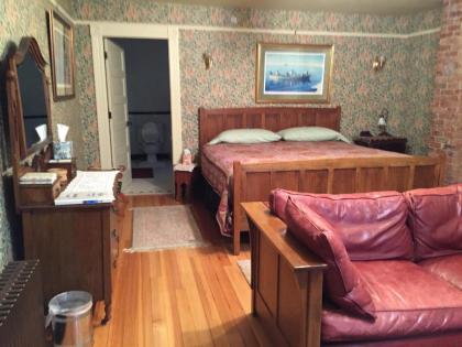 Alaska's Capital Inn Bed and Breakfast - image 15