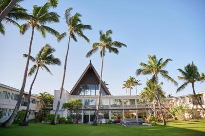 Maui Beach Hotel - image 9