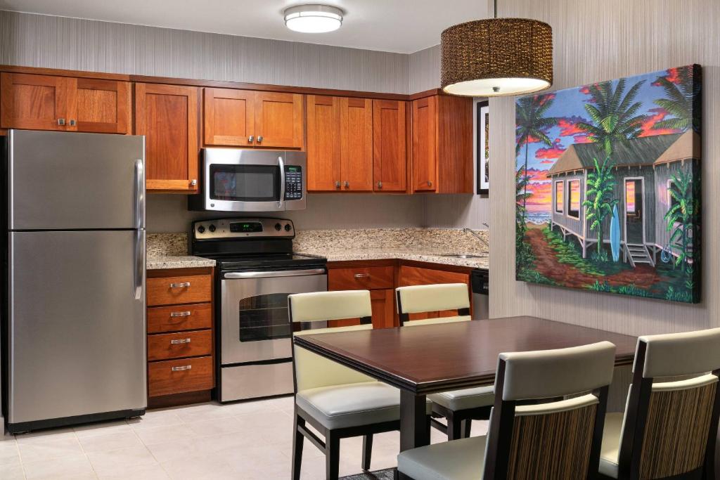 Courtyard by Marriott Maui Kahului Airport - image 4