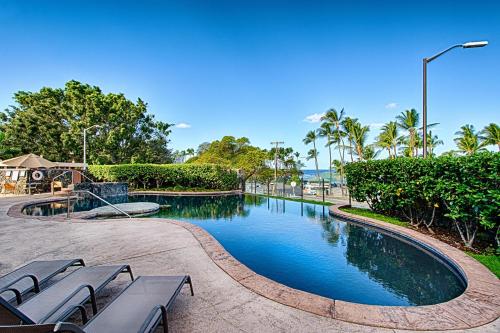 Beach Villas at Kahalu'u - image 3