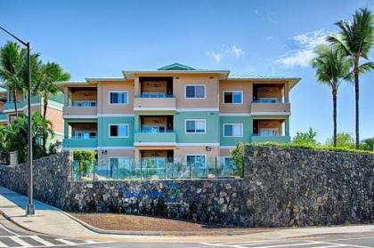 Beach Villas at Kahalu'u - image 4