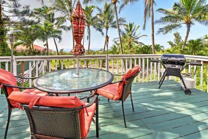 Breezy Kailua-Kona Bungalow with Lanai and Ocean View! - image 12