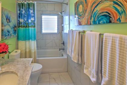 Tropical Kailua Kona Townhome - Walk to Coast! - image 11