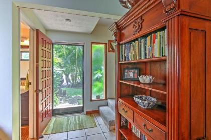 Tropical Kailua Kona Townhome - Walk to Coast! - image 3