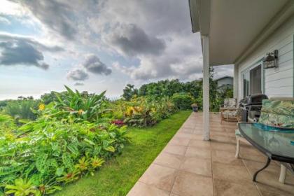 Kailua-Kona Studio with Ocean Views - 6 Mi to Beach!