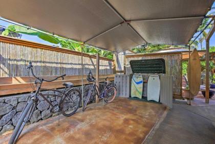 Kailua-Kona Home with Tiki Bar - Walk to Beach! - image 2