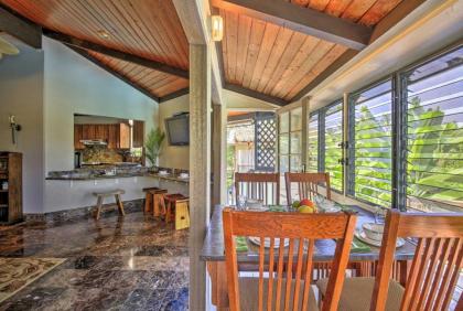 Kailua-Kona Home with Tiki Bar - Walk to Beach! - image 9