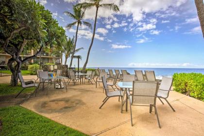 Oceanfront Condo Complex in Kailua-Kona with 2 Lanais - image 11