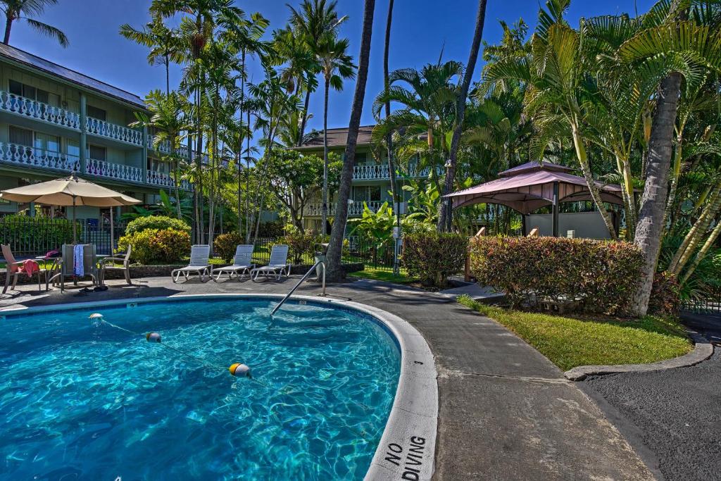 Tropical Studio w/ Shared Pool on Kailua Kona - image 3