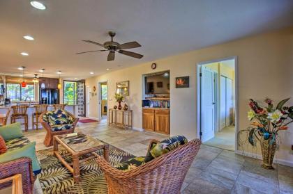 Living Aloha: A Quiet Hawaiian Condo w/Ocean Views - image 17